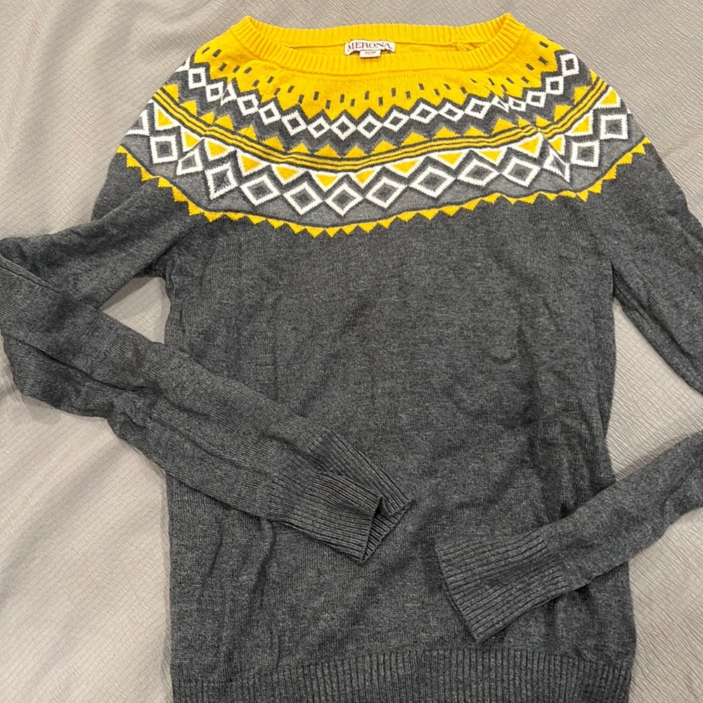 Medium sweater
